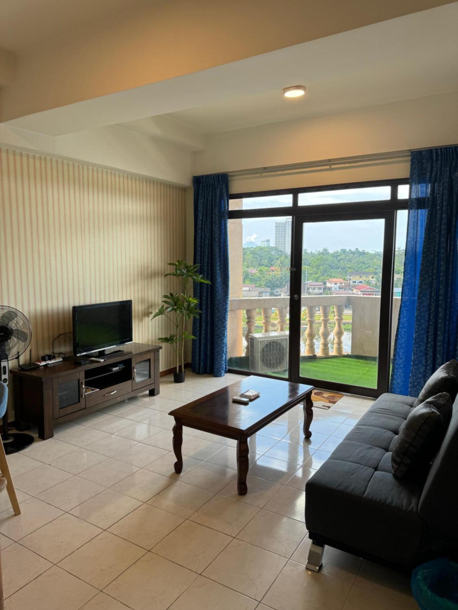 קוצ'ינג Riverview Home @Waterfront Kch חדר תמונה