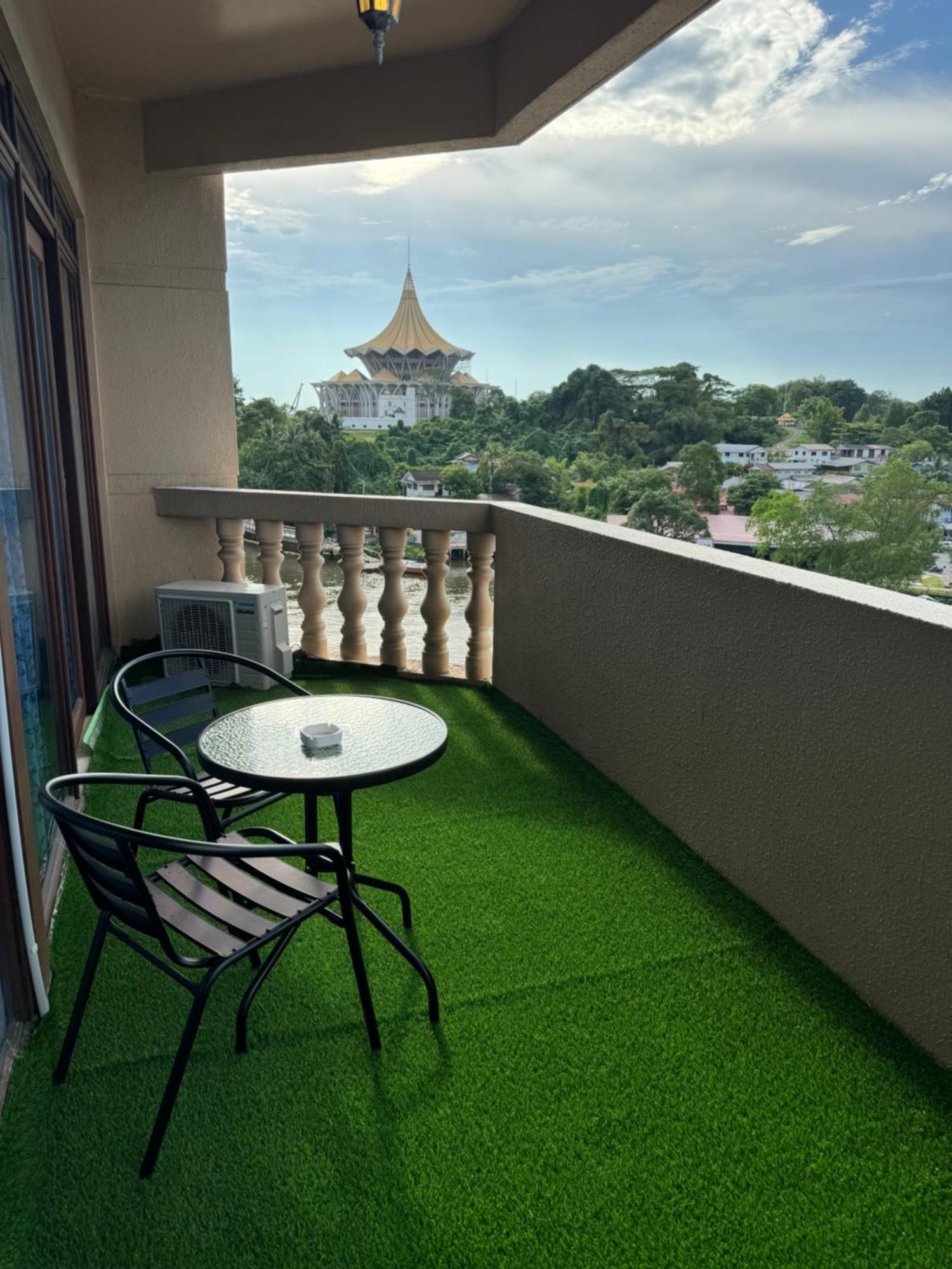 קוצ'ינג Riverview Home @Waterfront Kch חדר תמונה